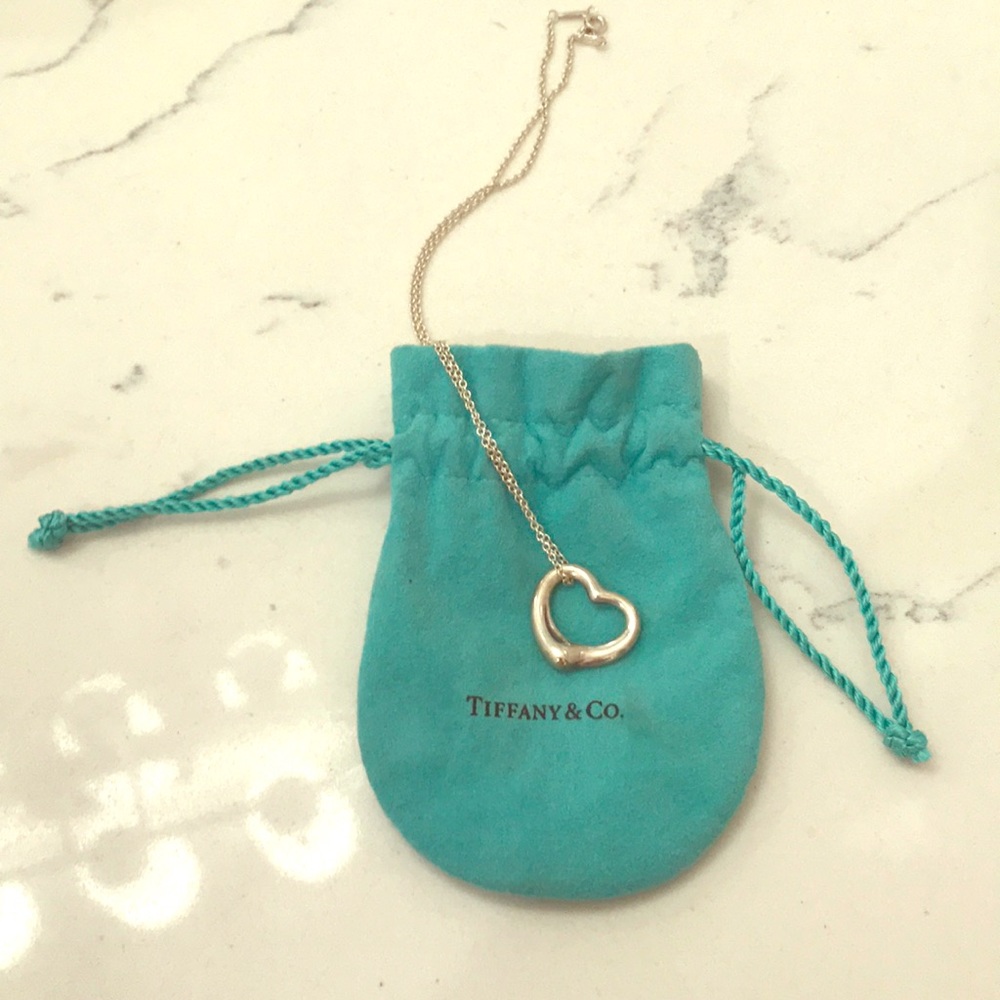 Tiffany’s heart pendant necklace - Picture 1 of 2